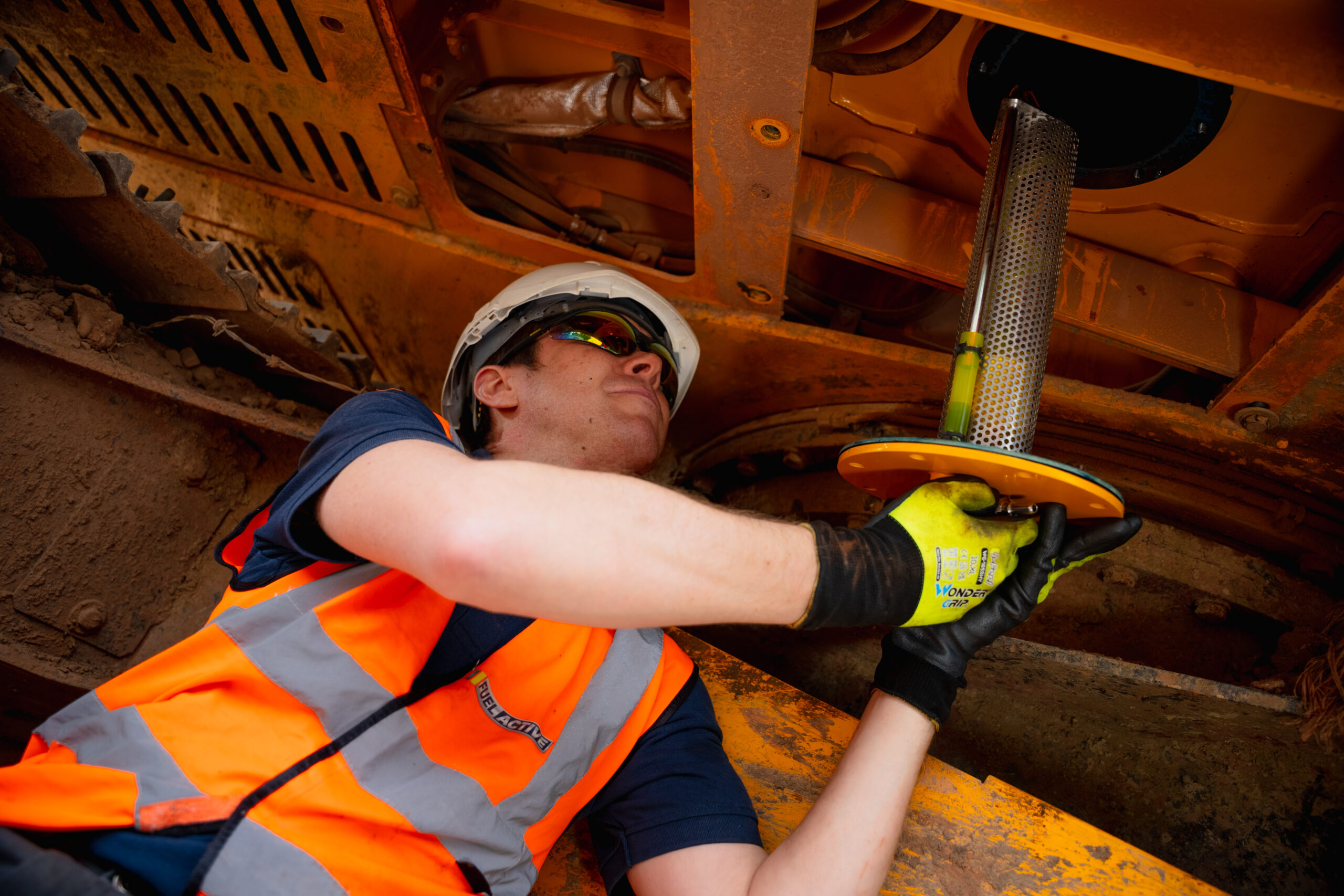 FuelActive installation on JCB Excavator